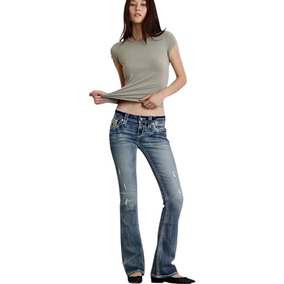 ROCK REVIVAL Evie Embroidered Low Rise Jeans Size 29